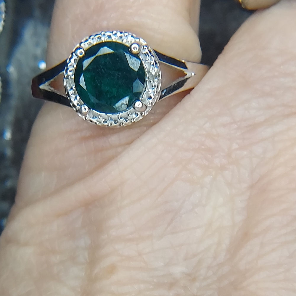 Emerald ring - Picture 3 of 5